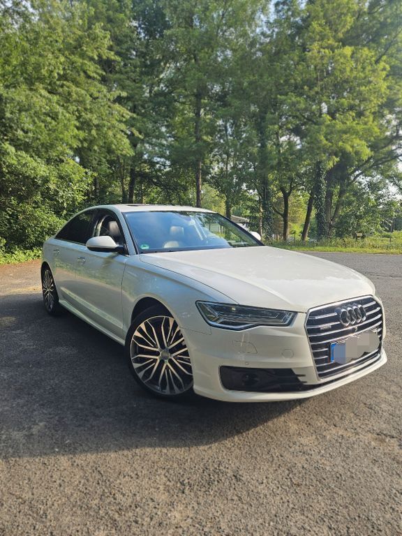 Weiß Gebraucht 2018 Audi A6 Ambiente Limousine | 22.250 € (Superpreis) - Bild 1/4