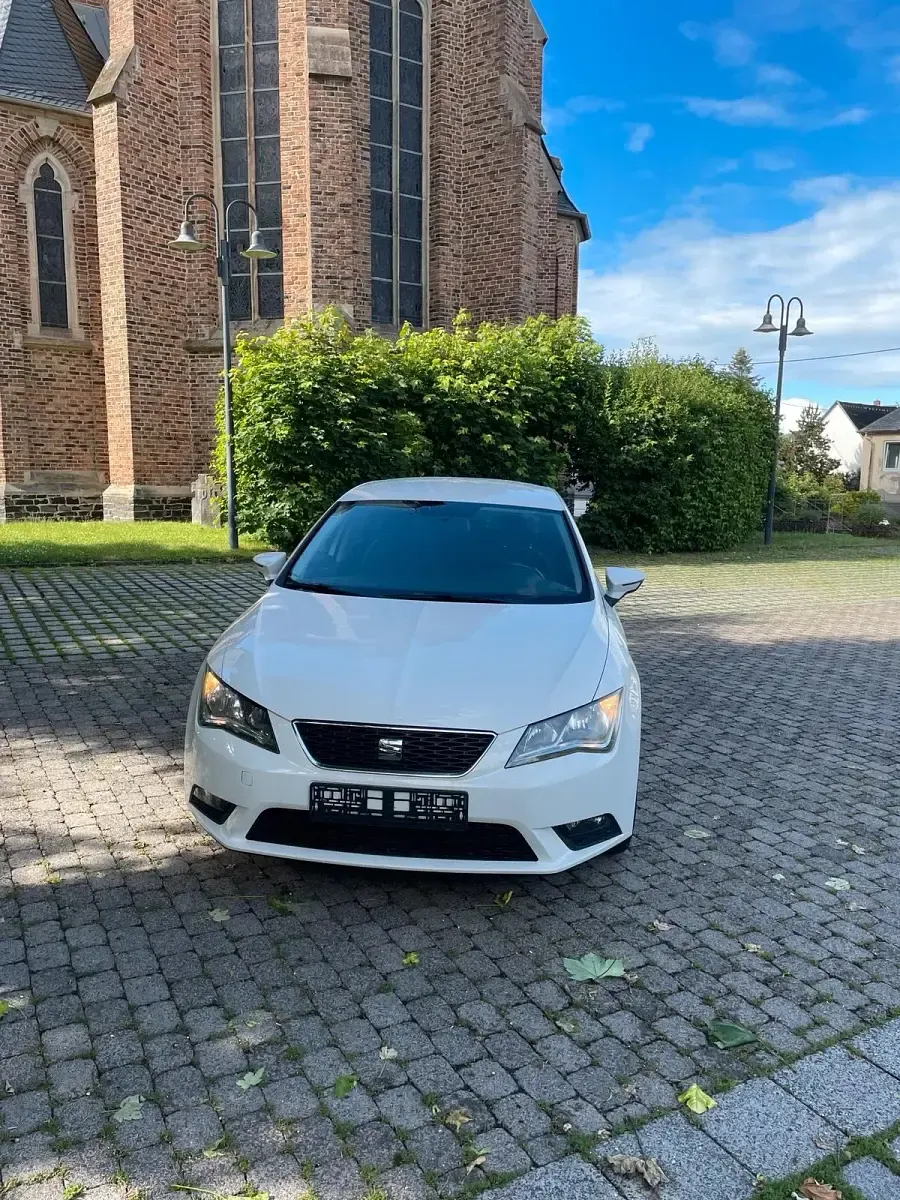 Gebraucht Seat Leon 150 PS (110 kW) 2014 Weiß Limousine