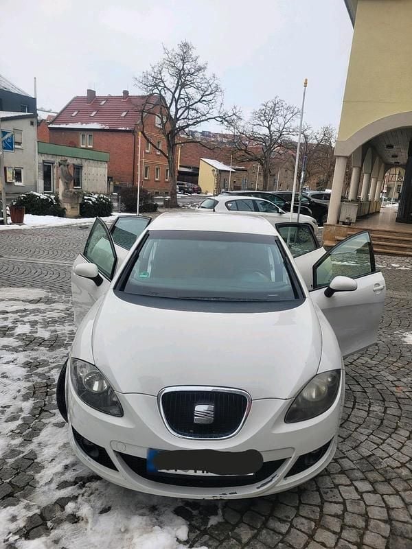 Gebraucht Seat Leon 105 PS (77 kW) 2009 Weiß Kleinwagen