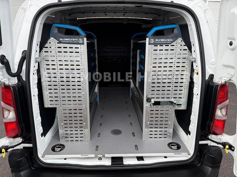 Weiß Gebraucht 2020 Peugeot Partner Premium Van / Kleinbus | 12.490 € (Fairer Preis) - Bild 1/4