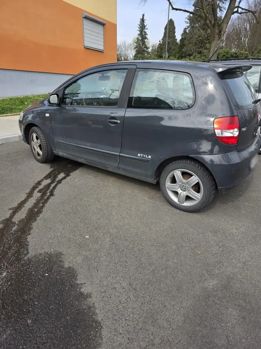 Second-hand VW Fox 60 CP (44 kW) 2010 Gri Hatchback