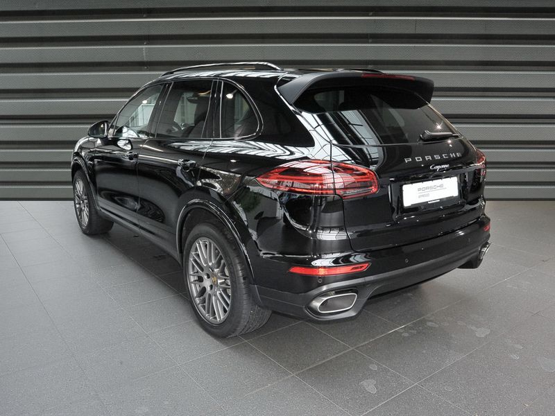 Verkauft Porsche Cayenne Diesel Platin., gebraucht 2017, 60.999 km in