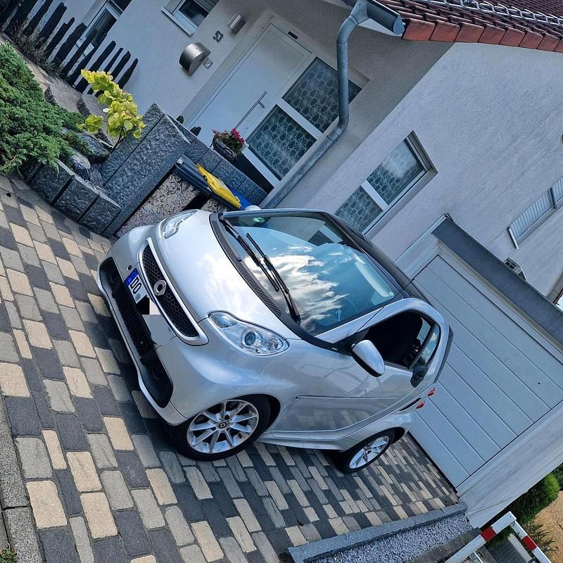 Silber Gebraucht 2014 Smart ForTwo Coupé Passion Coupé | 5.300 € (Guter Preis) - Bild 1/4