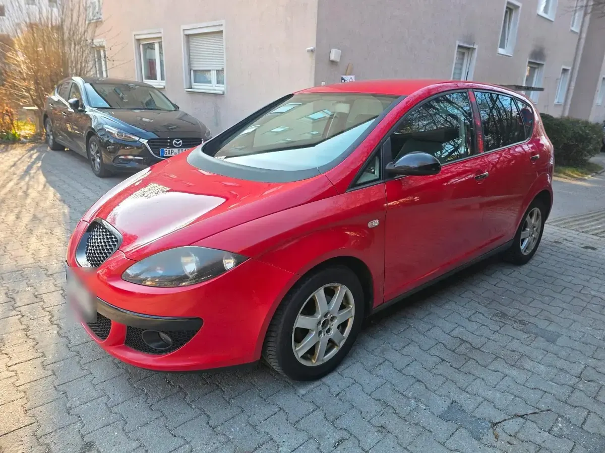 Gebraucht Seat Altea 150 PS (110 kW) 2008 Rot Limousine