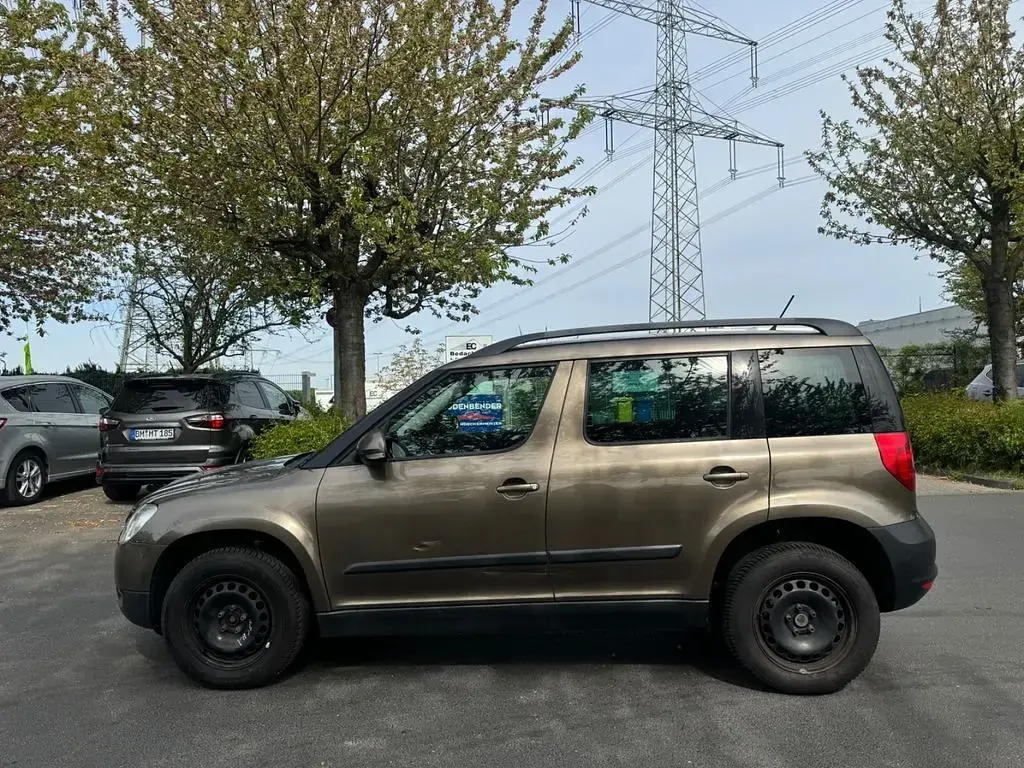 Gebraucht Skoda Yeti Plus Edition 110 PS (80 kW) 2012 Braun SUV