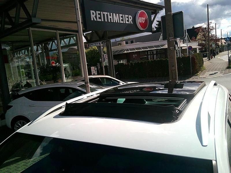 Second-hand Seat Ateca XCELLENCE 150 CP (110 kW) 2018 Alb SUV