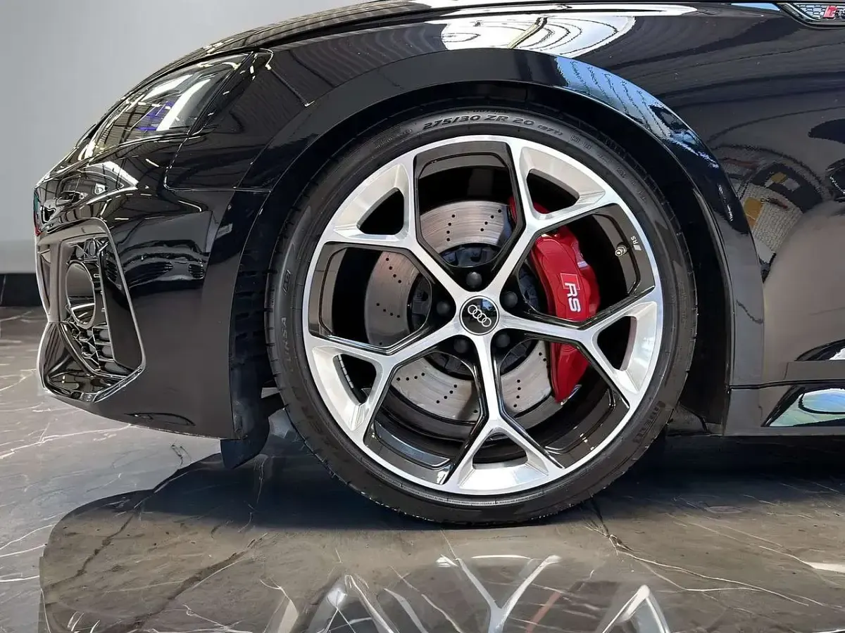 Gebraucht Audi RS5 Competition 450 PS (330 kW) 2024 Sebringschwarz kristalleffekt Coupé