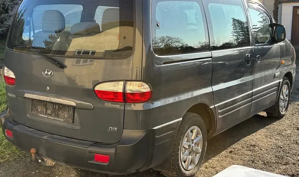 Gebraucht Hyundai H-1 140 PS (102 kW) 2007 Grau Van / Kleinbus