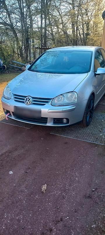 Gebraucht VW Golf 150 PS (110 kW) 2004 Silber Coupé