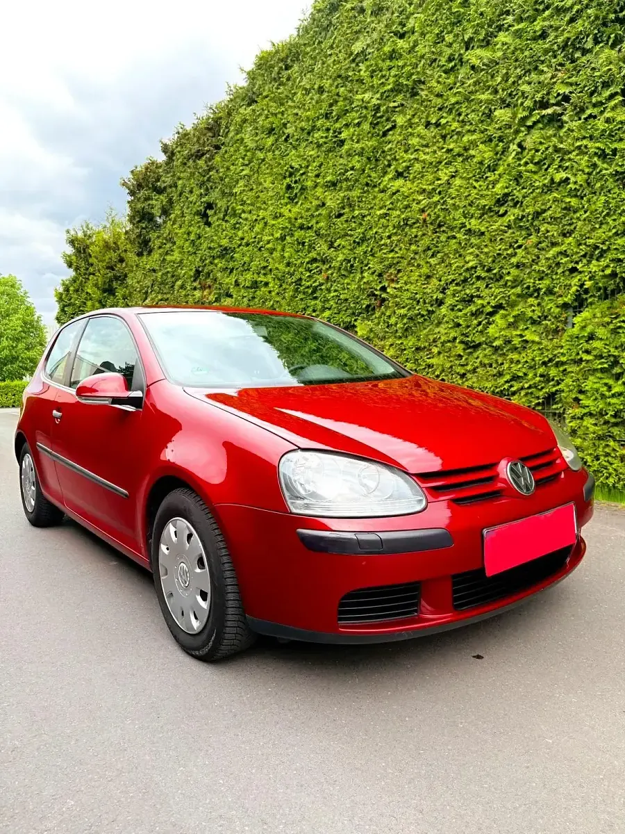 Gebraucht VW Golf V 75 PS (55 kW) 2004 Rot Kleinwagen