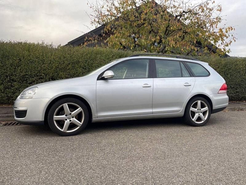 Gebraucht VW Golf VI Trendline 80 PS (58 kW) 2009 Silber Kleinwagen