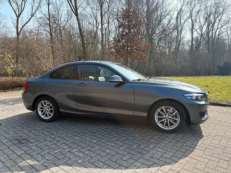 Gebraucht BMW 218 136 PS (100 kW) 2017 Grau Coupé