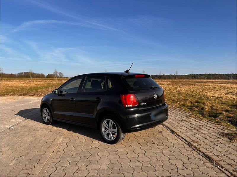 Gebraucht VW Polo Life 60 PS (44 kW) 2013 Schwarz Kleinwagen