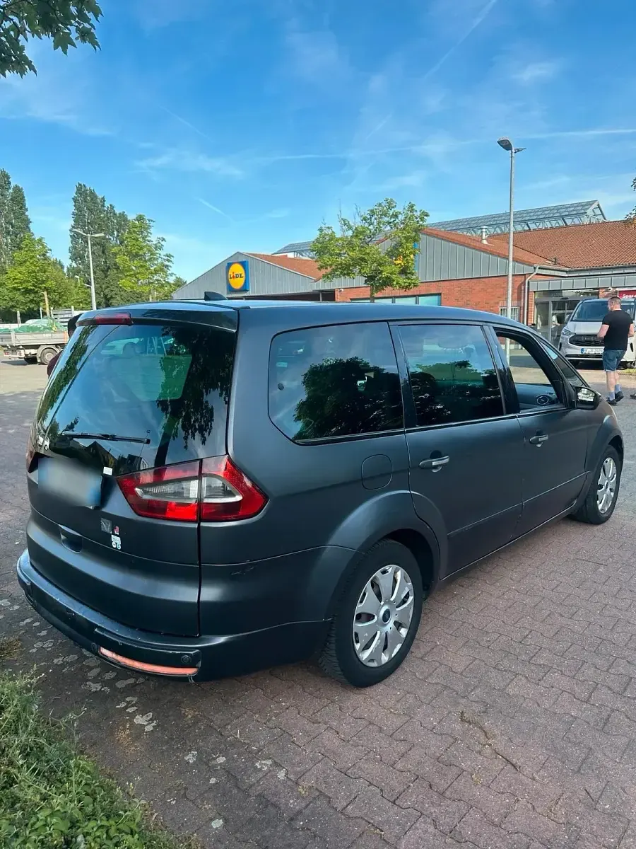 Gebraucht Ford Galaxy 163 PS (119 kW) 2009 Schwarz Van / Kleinbus