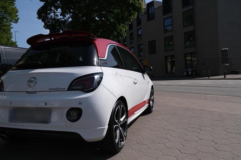 Gebraucht Opel Adam S 150 PS (110 kW) 2015 Weiß Kleinwagen