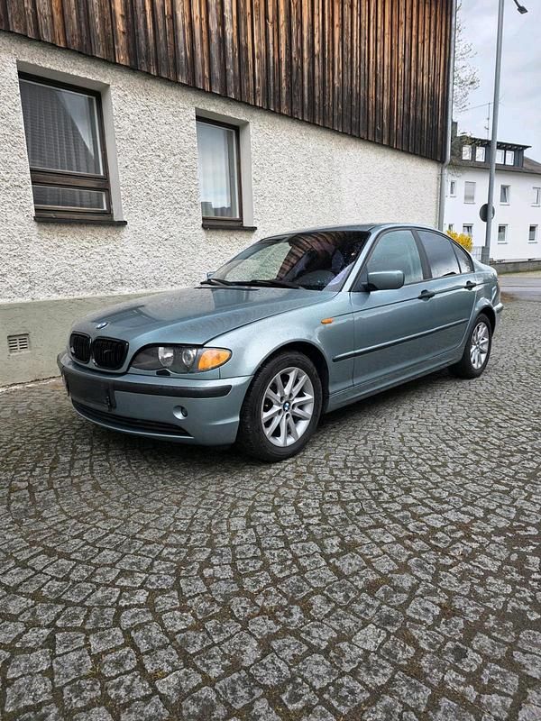 Brugt BMW 318 143 HK (105 kW) 2003 Grøn Sedan
