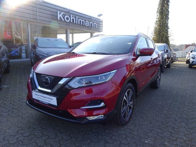Rot Gebraucht 2017 Nissan Qashqai N-Connecta SUV | 14.250 € (Etwas zu teuer) - Bild 1/4