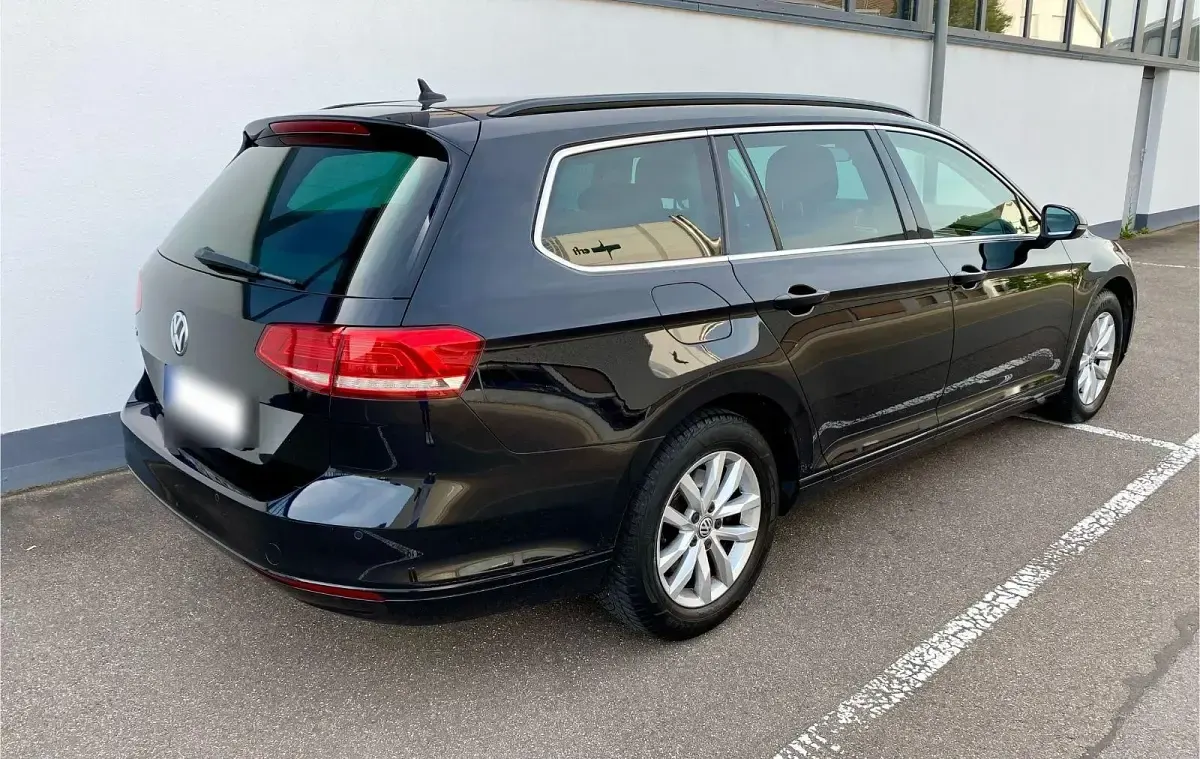 Usata VW Passat Comfortline 150 CV (110 kW) 2017 Nero Station wagon