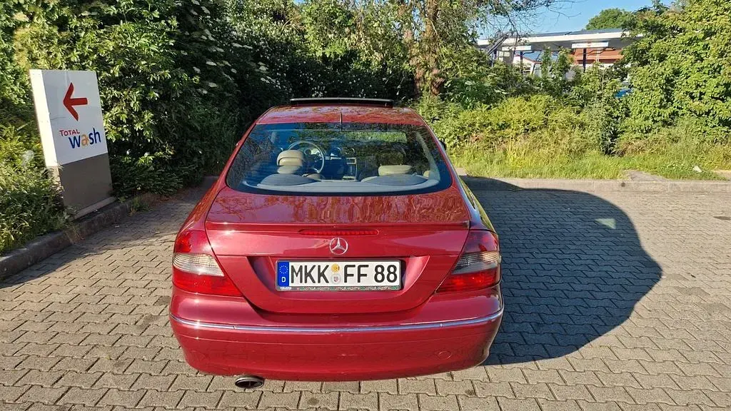 Gebraucht Mercedes CLK220 Avantgarde 150 PS (110 kW) 2006 Rot Coupé
