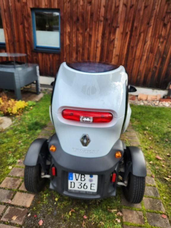 Gebraucht Renault Twizy Intens 11 kW (16 PS) 2020 Weiß Kleinwagen