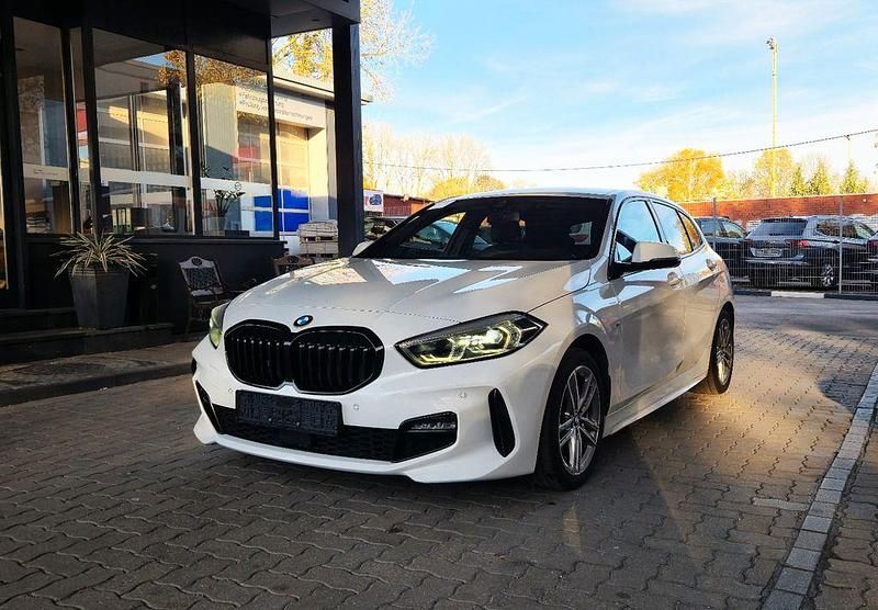 Weiß Gebraucht 2020 BMW 116 M Sport Kleinwagen | 16.900 € (Fairer Preis) - Bild 1/4