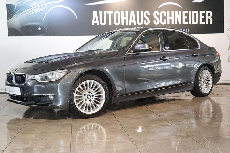 Gebraucht BMW 320 Luxury Line 184 PS (135 kW) 2012 Grau Limousine