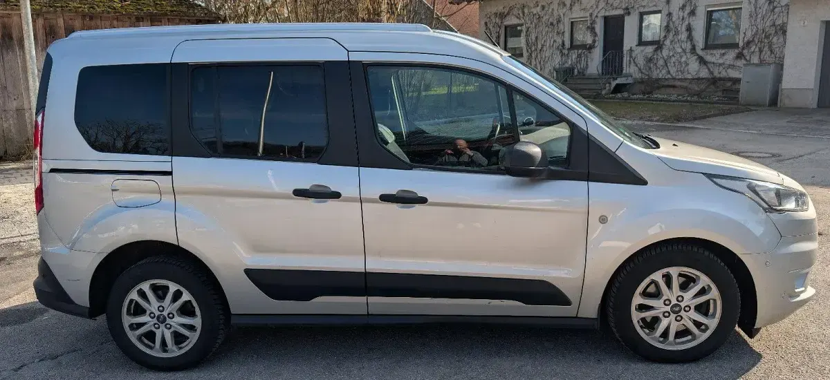 Gebraucht Ford Tourneo Connect Active 101 PS (74 kW) 2020 Silber Van / Kleinbus