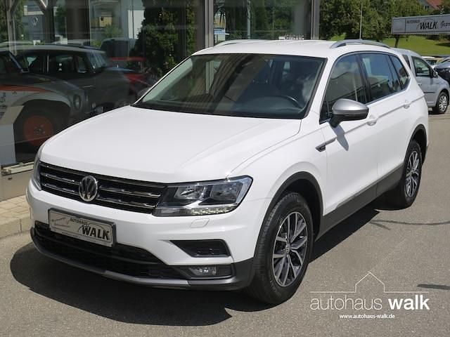 Gebraucht VW Tiguan Allspace Comfortline 150 PS (110 kW) 2021 Pure white SUV