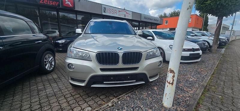 Silber Gebraucht 2011 BMW X3 xLine SUV | 10.900 € (Fairer Preis) - Bild 1/4