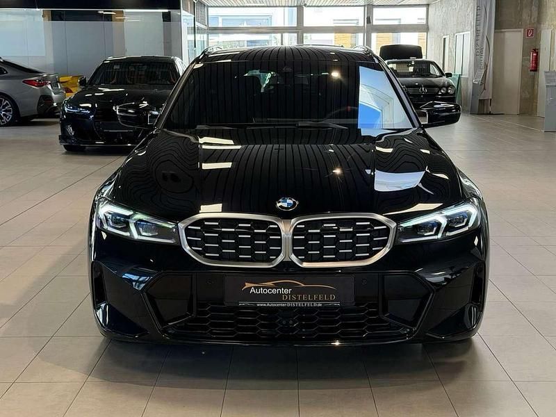 Gebraucht BMW 340 374 PS (275 kW) 2024 Saphirschwarz Kombi