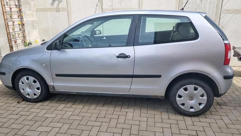 Second-hand VW Polo 64 CP (47 kW) 2003 Gri Hatchback