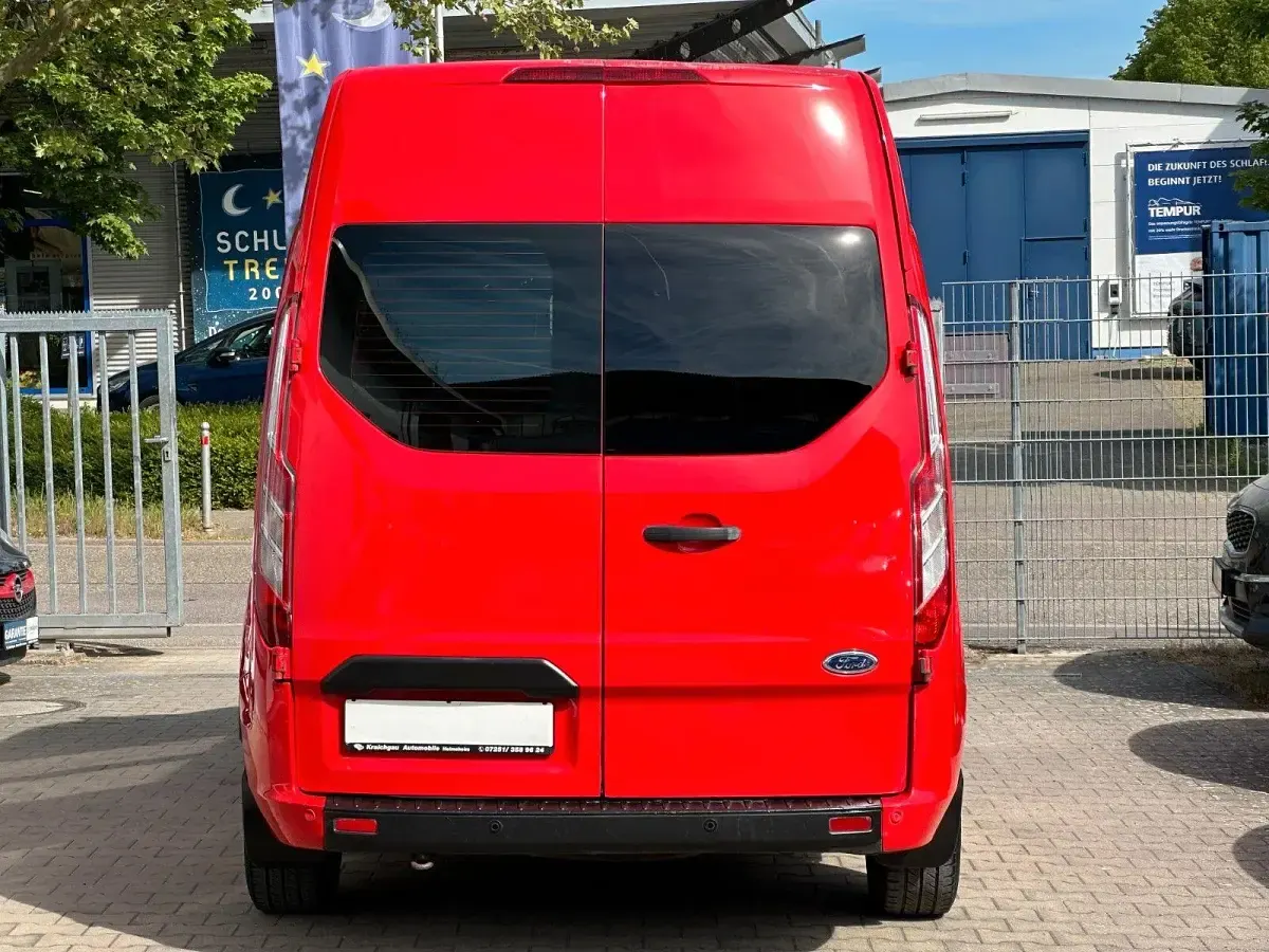 Second-hand Ford Transit Custom 131 CP (96 kW) 2020 Roșu Monovolum