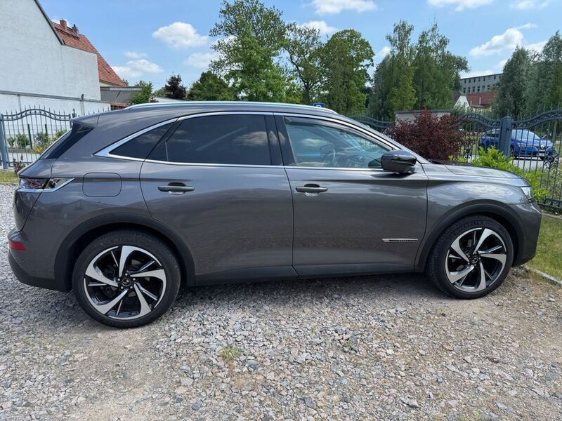 Grau Gebraucht 2018 DS Automobiles DS7 Crossback Opera SUV | 19.000 € (Fairer Preis) - Bild 1/4