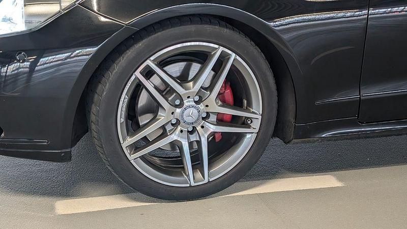 Gebraucht Mercedes E350 AMG 272 PS (200 kW) 2011 Schwarz Cabrio