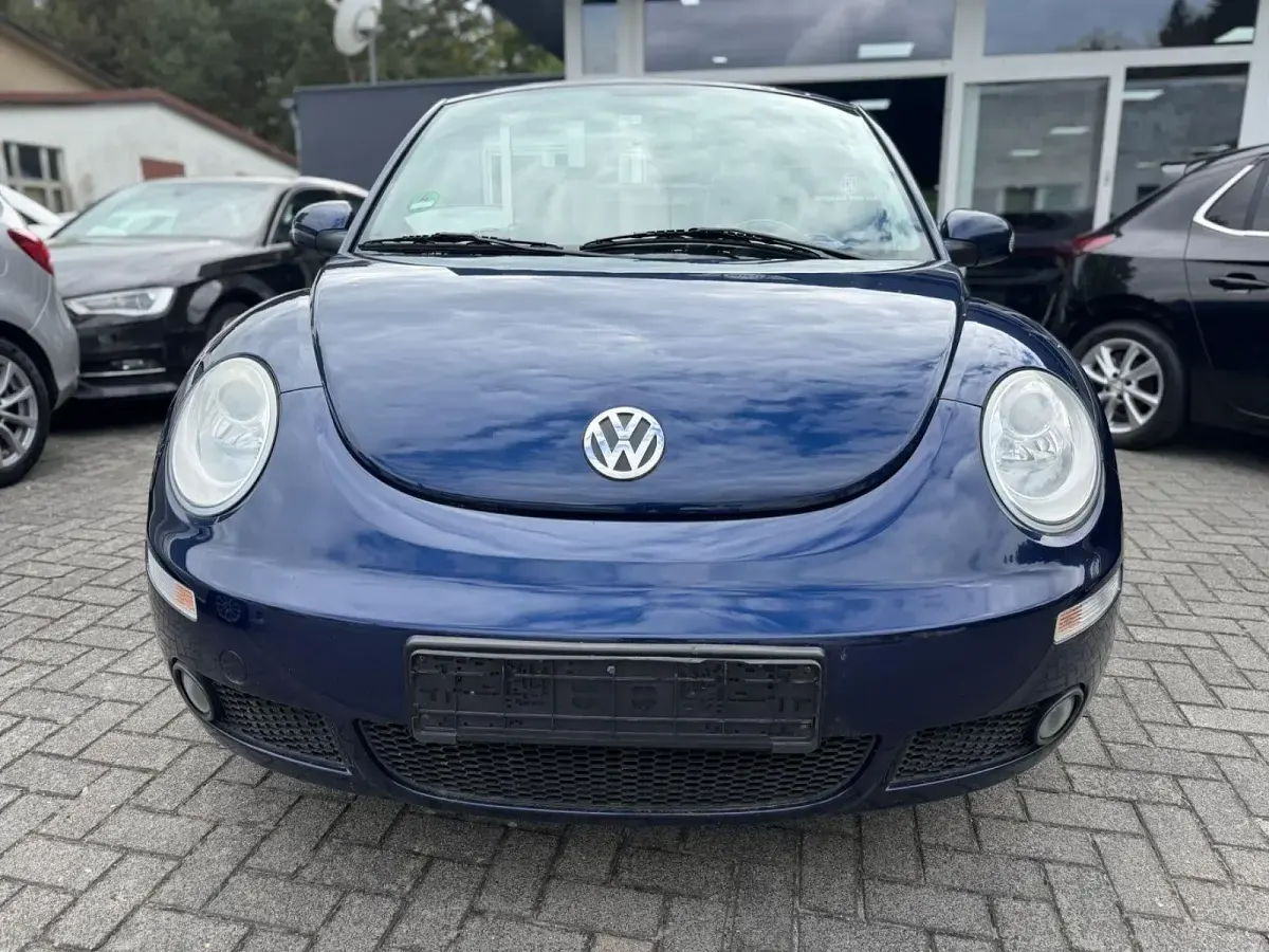 Gebraucht VW New Beetle Cabriolet United 75 PS (55 kW) 2008 Blau Cabrio
