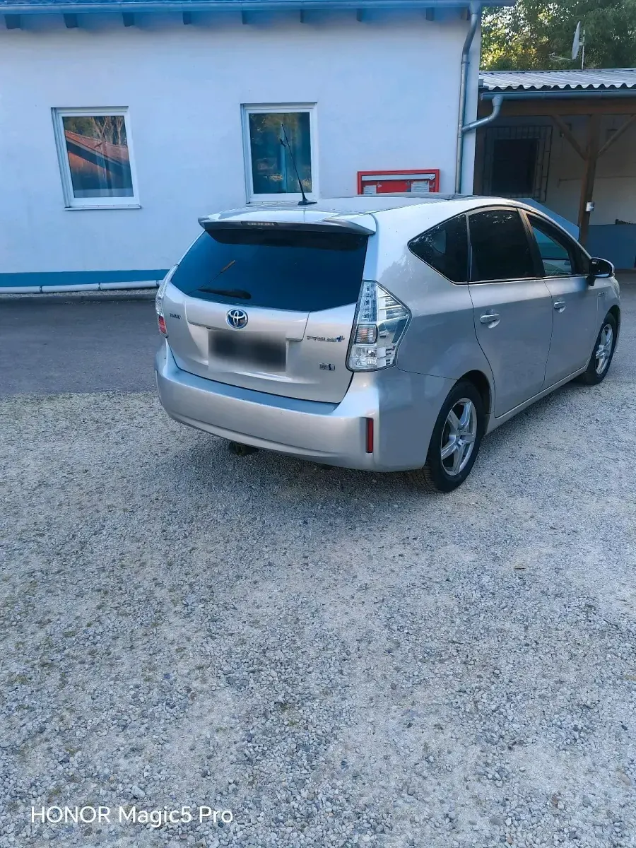 Gebraucht Toyota Prius+ Plus 99 PS (72 kW) 2012 Silber Van / Kleinbus