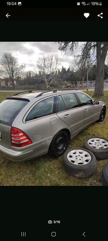 Gebraucht Mercedes C220 150 PS (110 kW) 2005 Andere farben Kombi