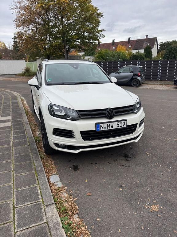 Weiß Gebraucht 2011 VW Touareg Exclusive SUV | 15.000 € (Fairer Preis) - Bild 1/4