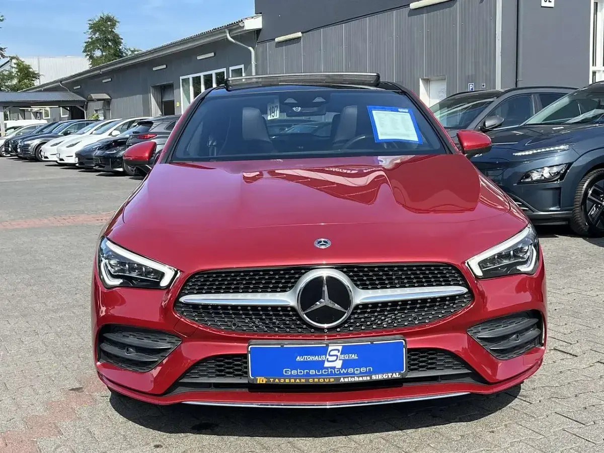 Gebraucht Mercedes CLA250e AMG line 218 PS (160 kW) 2022 Patagonienrot  metalliclack Coupé