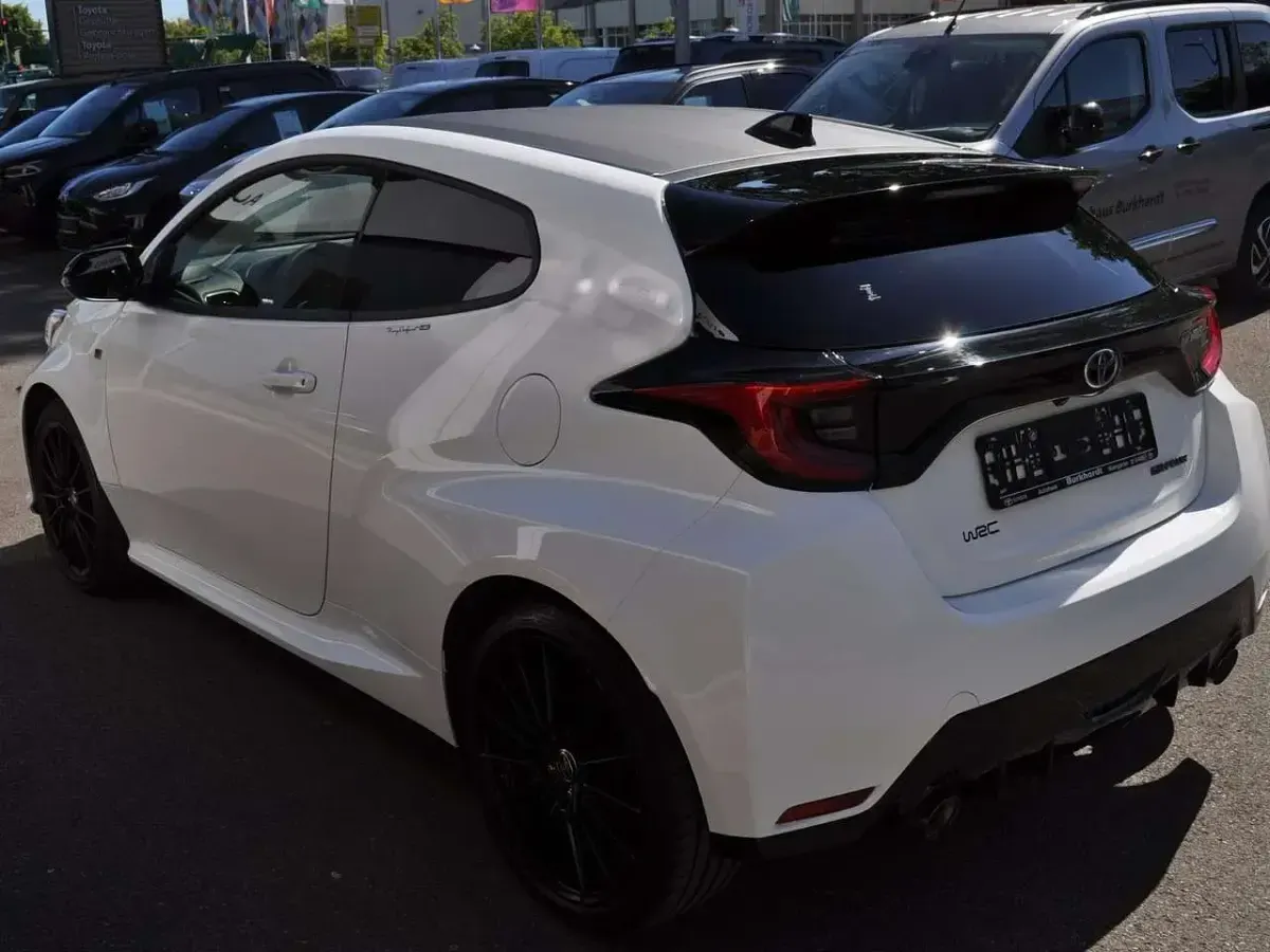 Gebraucht Toyota Yaris 261 PS (191 kW) 2022 Weiß Kleinwagen