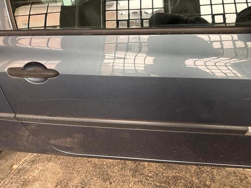 Gebraucht Renault Clio II 75 PS (55 kW) 2006 Blau Kleinwagen