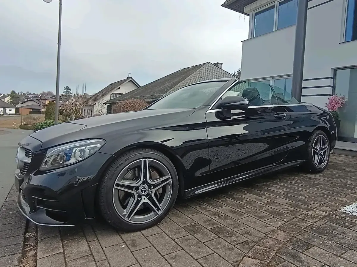 Gebraucht Mercedes C300 259 PS (190 kW) 2019 Schwarz Cabrio