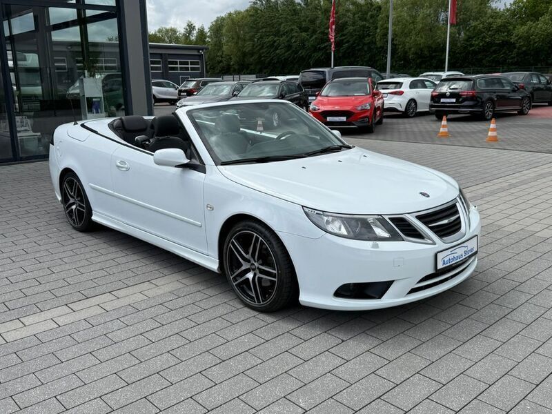 Weiß Gebraucht 2009 Saab 9-3 Cabriolet Vector Cabrio | 17.450 € - Bild 1/4