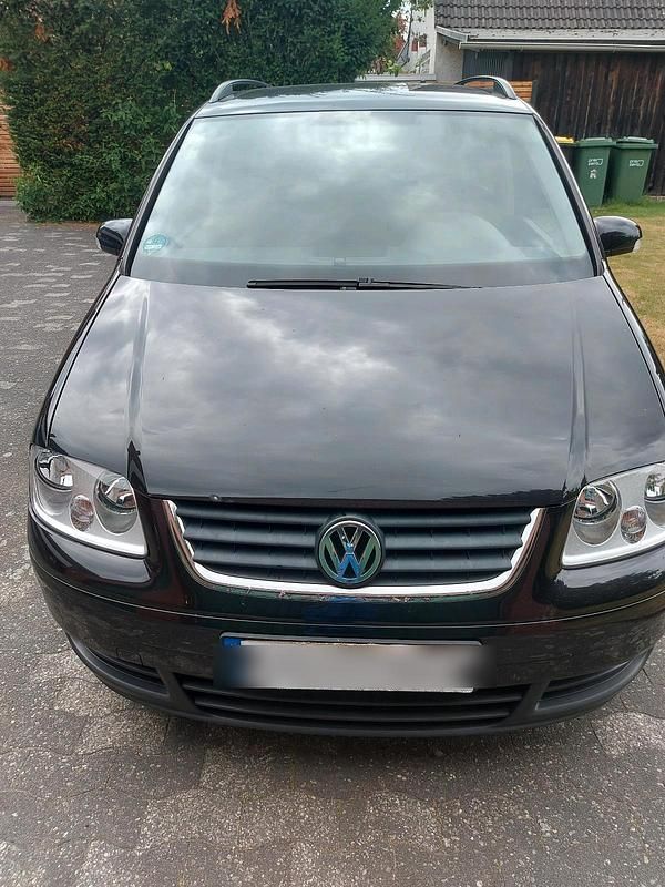 Schwarz Gebraucht 2004 VW Touran Van / Kleinbus | 1.850 € (Fairer Preis) - Bild 1/4