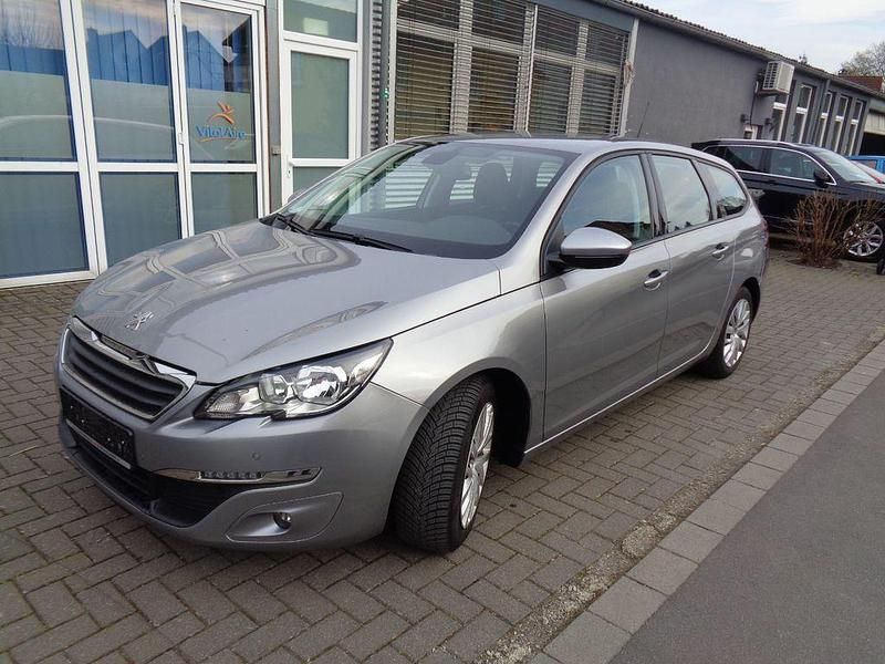 Gebraucht Peugeot 308 SW Active 110 PS (80 kW) 2015 Grau Kombi