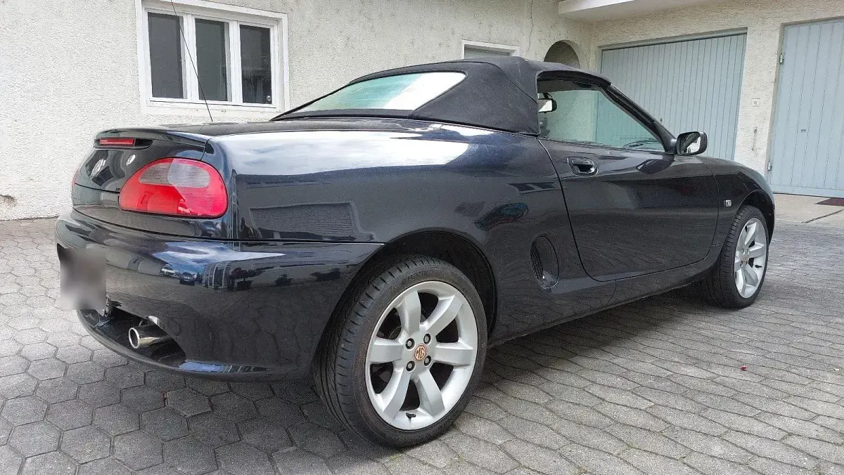 Gebraucht MG F 120 PS (88 kW) 2001 Schwarz Cabrio