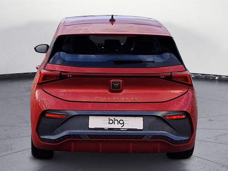 Gebraucht Cupra Born 150 kW (204 PS) 2023 Rayleigh red metallic Kleinwagen