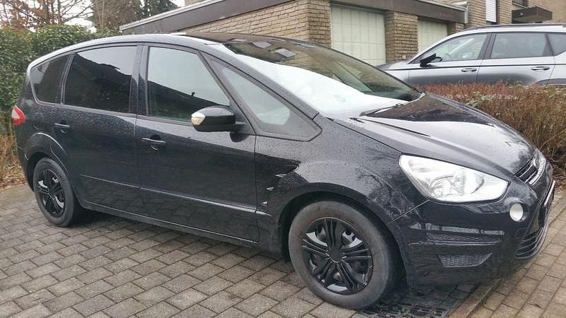 Gebraucht Ford S-MAX S 163 PS (119 kW) 2012 Schwarz Van / Kleinbus