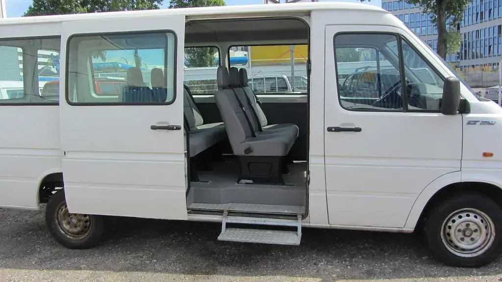 Gebraucht VW LT 83 PS (61 kW) 2001 Grau Kombi