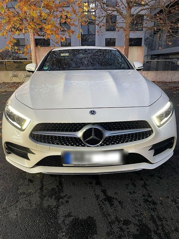 Weiß Gebraucht 2019 Mercedes CLS300 Coupé | 35.900 € (Superpreis) - Bild 1/4
